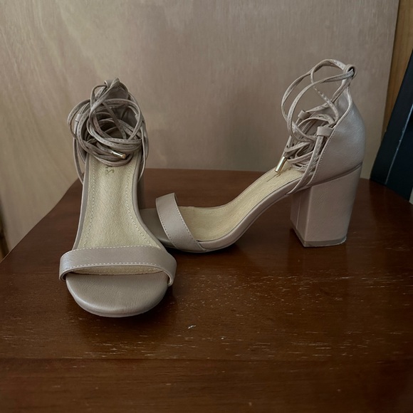 Lulus lace up heel in Tan - Picture 5 of 6